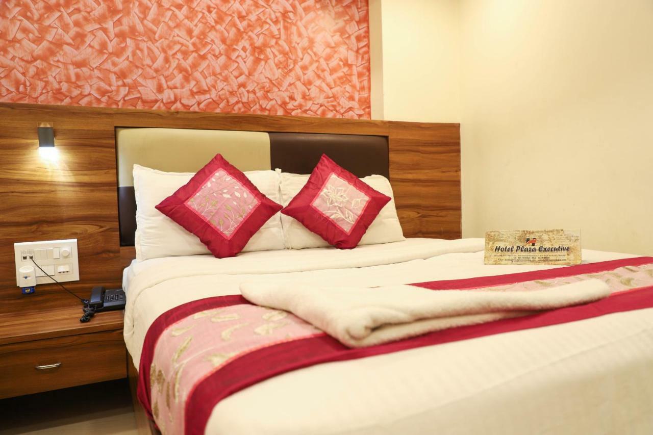 Hotel Plaza Executive - Near Bkc Bombay Eksteriør billede