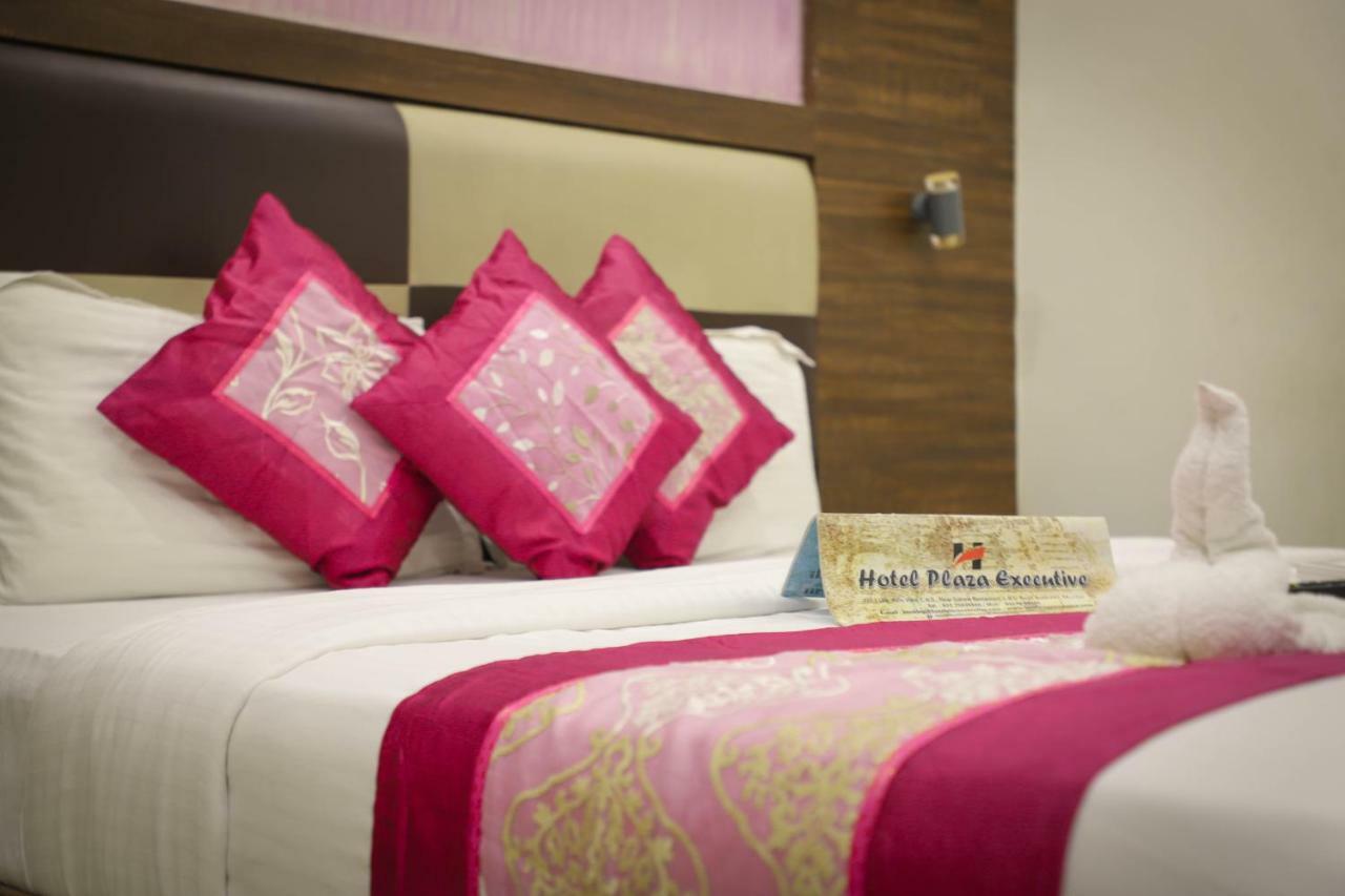Hotel Plaza Executive - Near Bkc Bombay Eksteriør billede